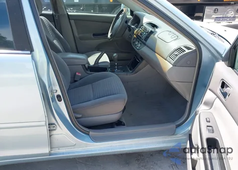 2005 Toyota Camry Le из США, поврежденный, VIN 4T1BE32K05U559795